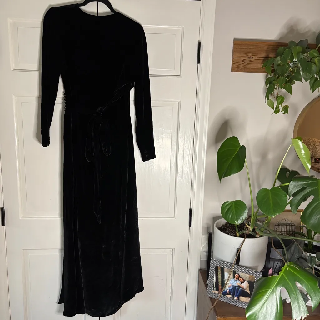 Olivia Von Halle x Disney Maleficent Shillingford Velvet Wrap Maxi Dress Size S‎ Black - Image 6