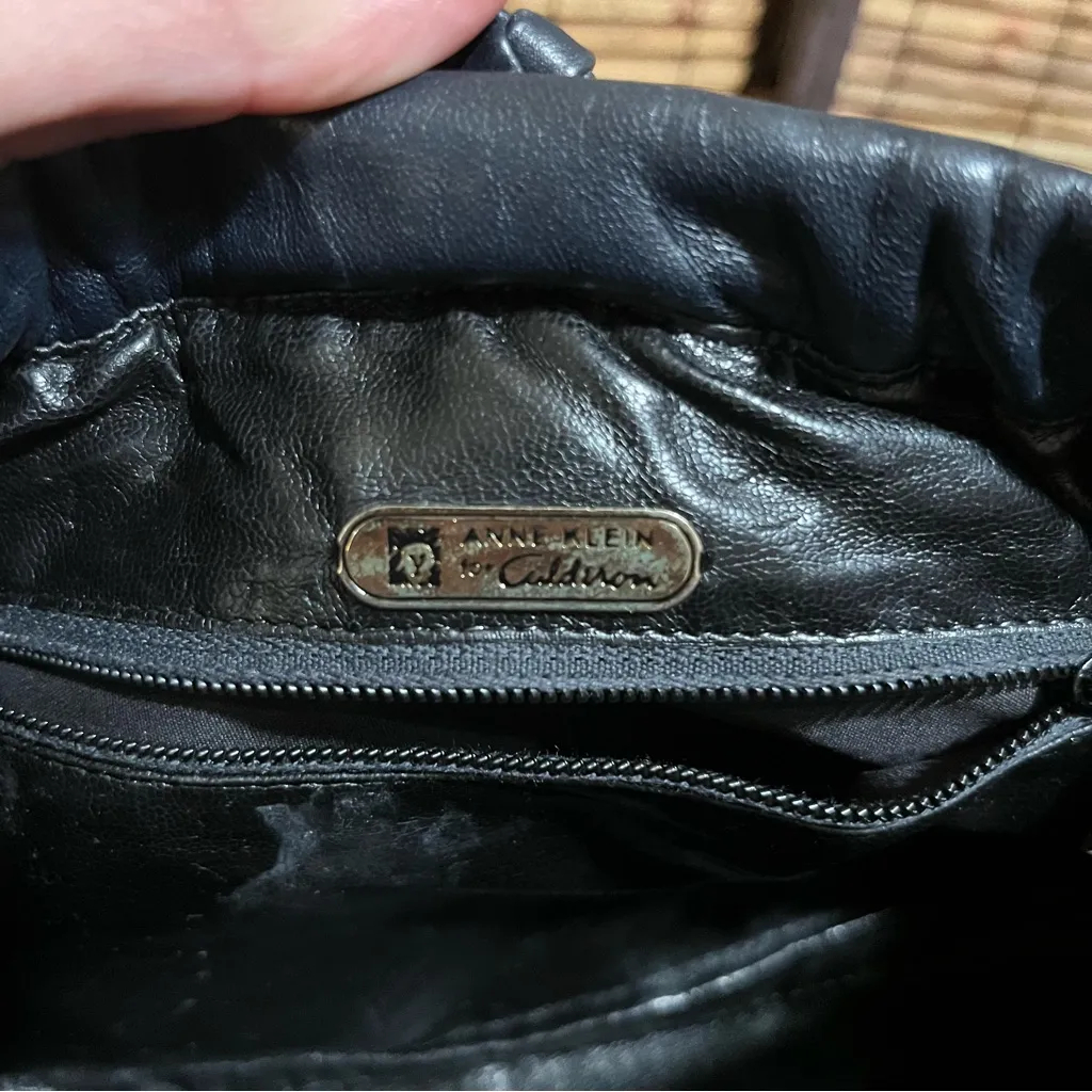 Anne Klein  Elegant Black Crossbody Bag - Image 5