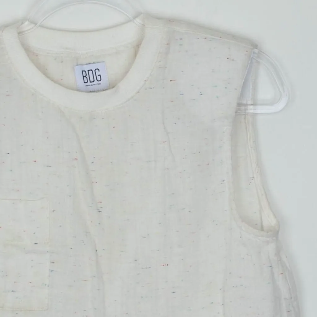 Urban Outfitters BDG Womens Sleeveless Speckled Crop Tank Top Size S White‎ Slit - Image 2