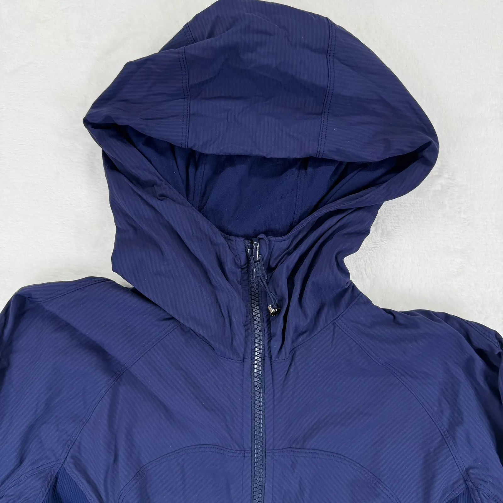 Lululemon Reversible Navy Blue Hooded Zip Up Athletic Jacket Thumbholes Size 10 - Image 9