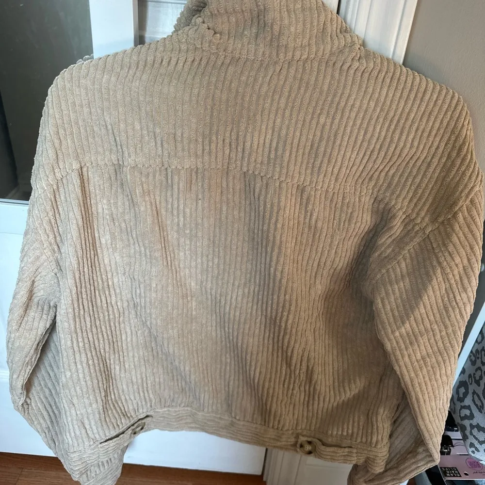 HYFVE Fall Jacket - Image 2