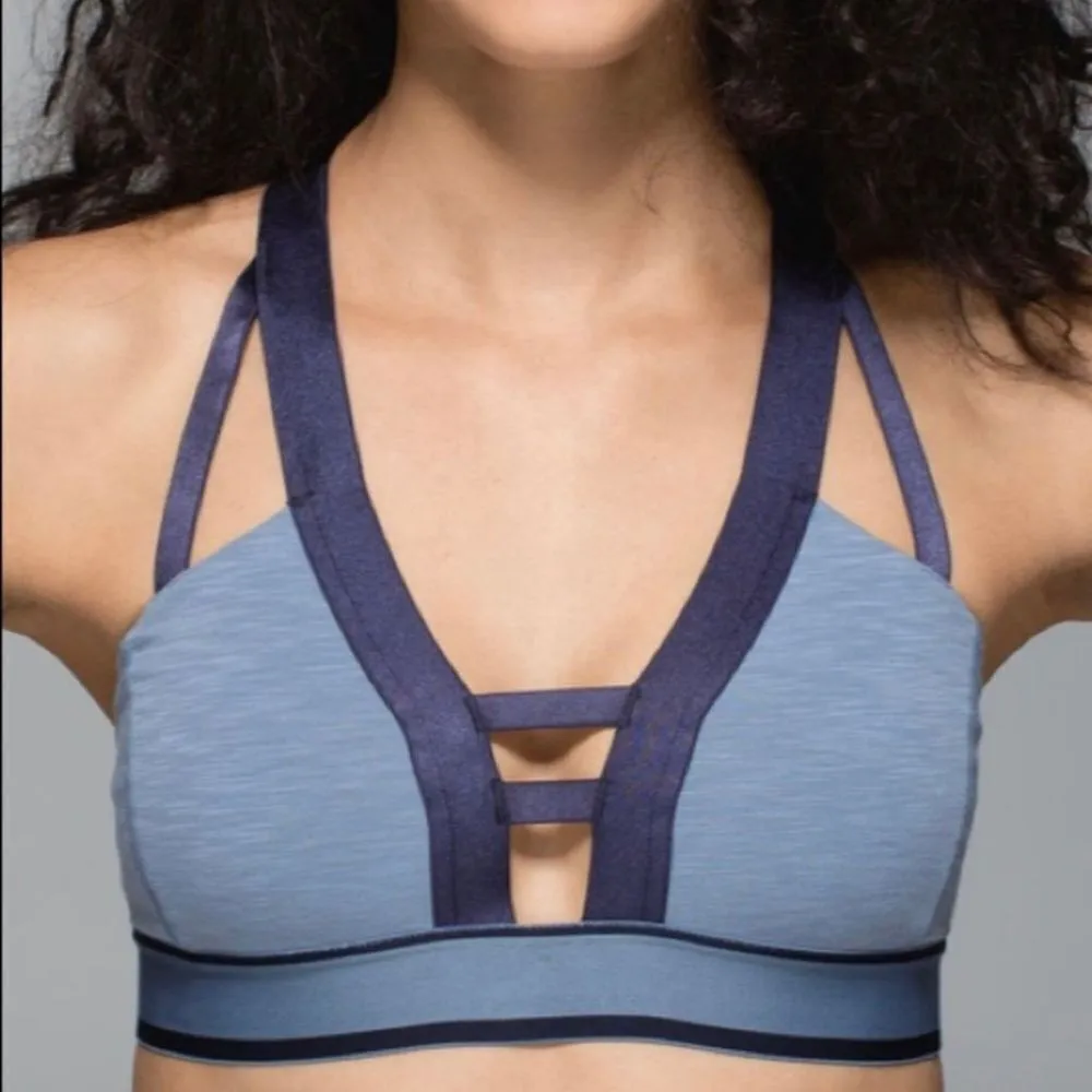 Lululemon Inner Essence Bra Blue Size undefined - Image 2