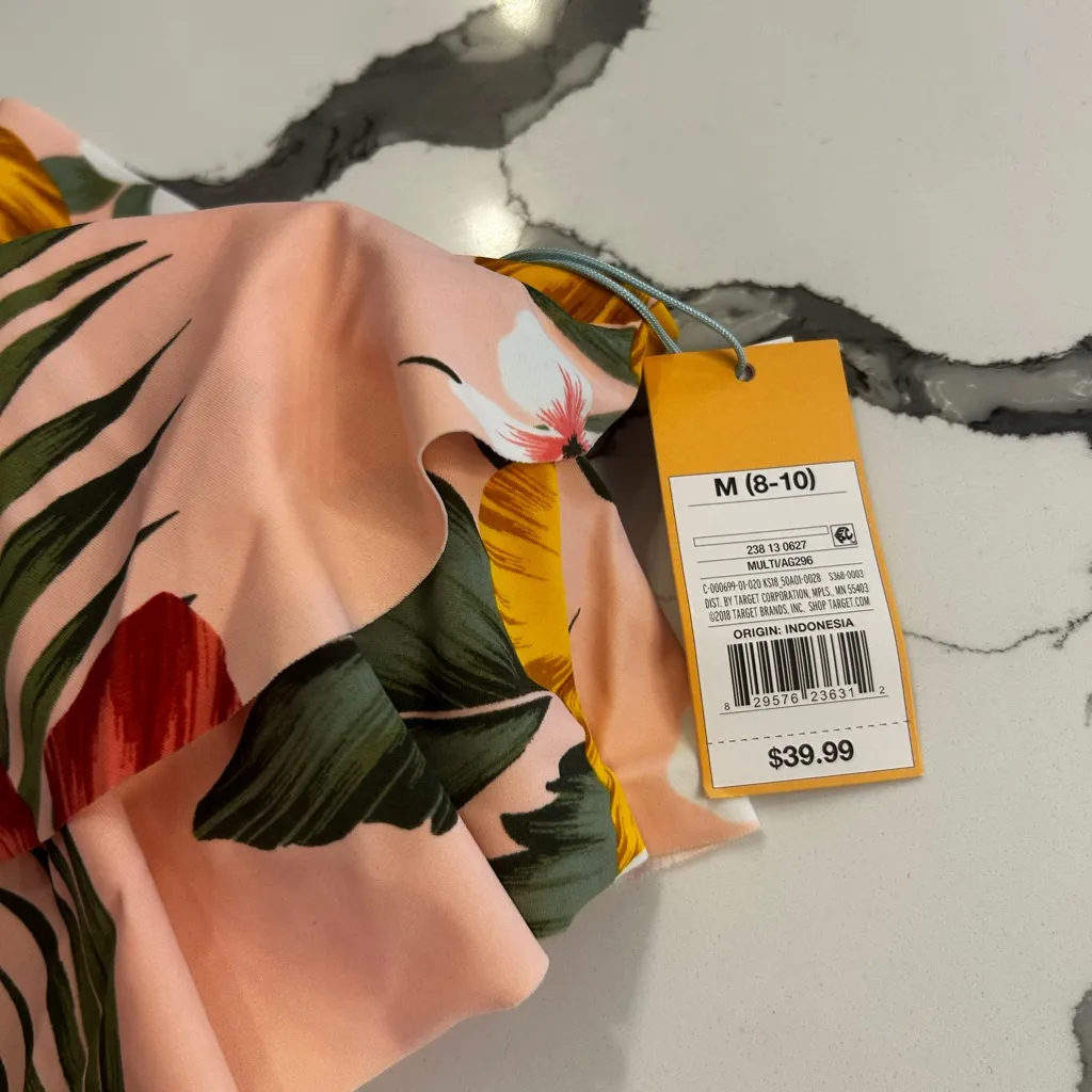 Kona Sol Double Flounce Front High
Coverage One Piece Swimsuit Medium - Image 2