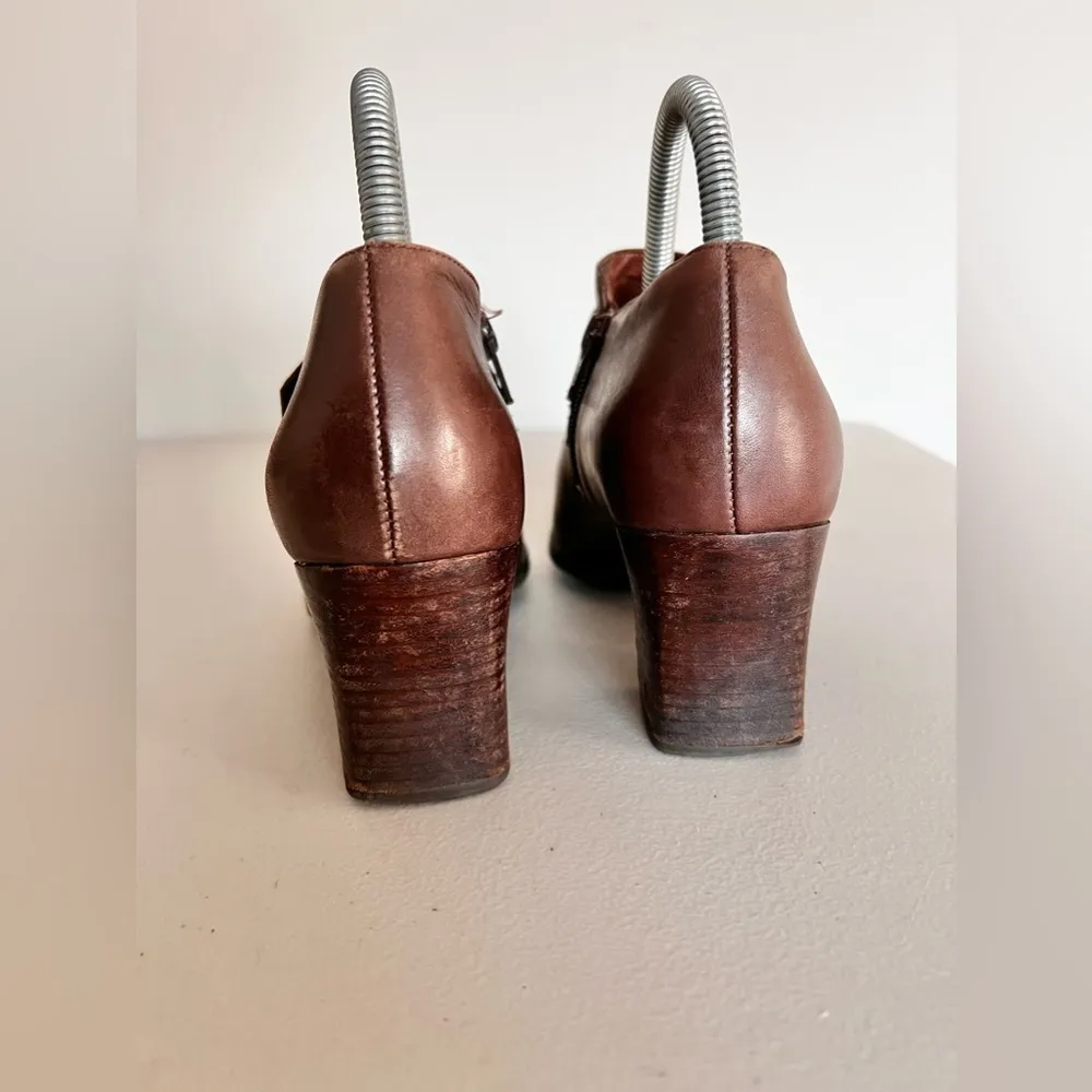 Clarks Artisan Women’s S 7.5 Ankle Boots Size Zip Brown Leather Heel Strap Shoes - Image 6