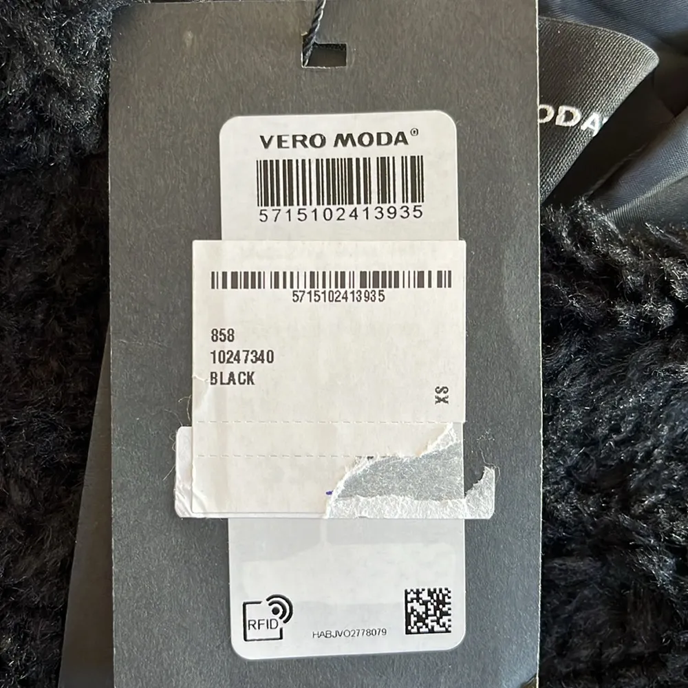 Vero Moda Amanda faux fur teddy jacket - Image 6