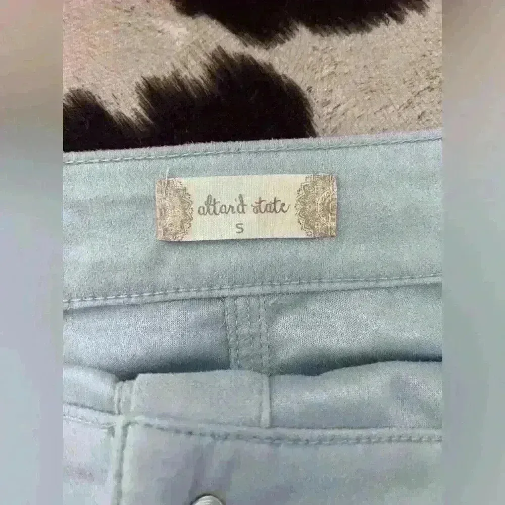 Alter'd State Mini Skirt Faux Suede Pockets  Baby Blue/ Small - Image 4