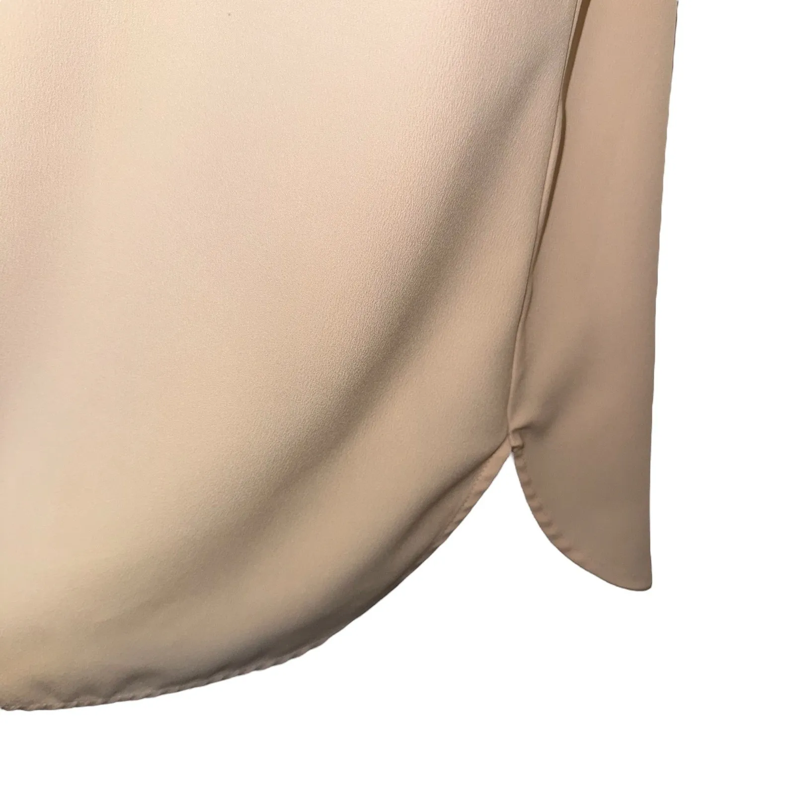 ELIZABETH‎ & CLARK Light Peach Unstainable Vegan Silk Pleated Blouse NWOT Small Size 6 - Image 5