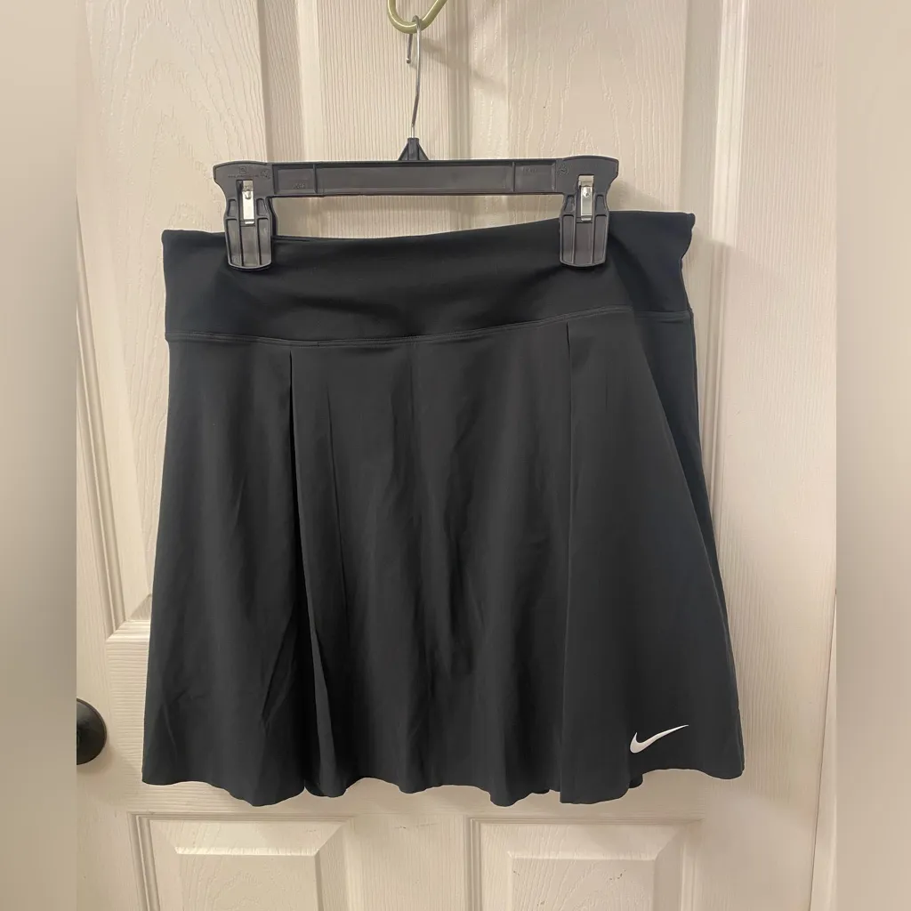 Nike  Black Flared Skirt - Image 2