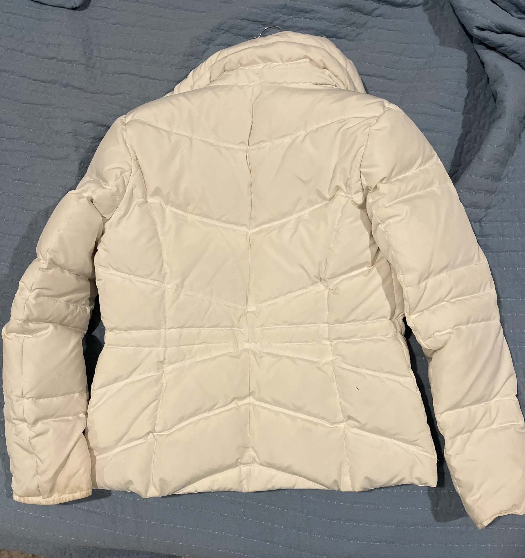 Kenneth Cole White Puffer Jacket - Image 3
