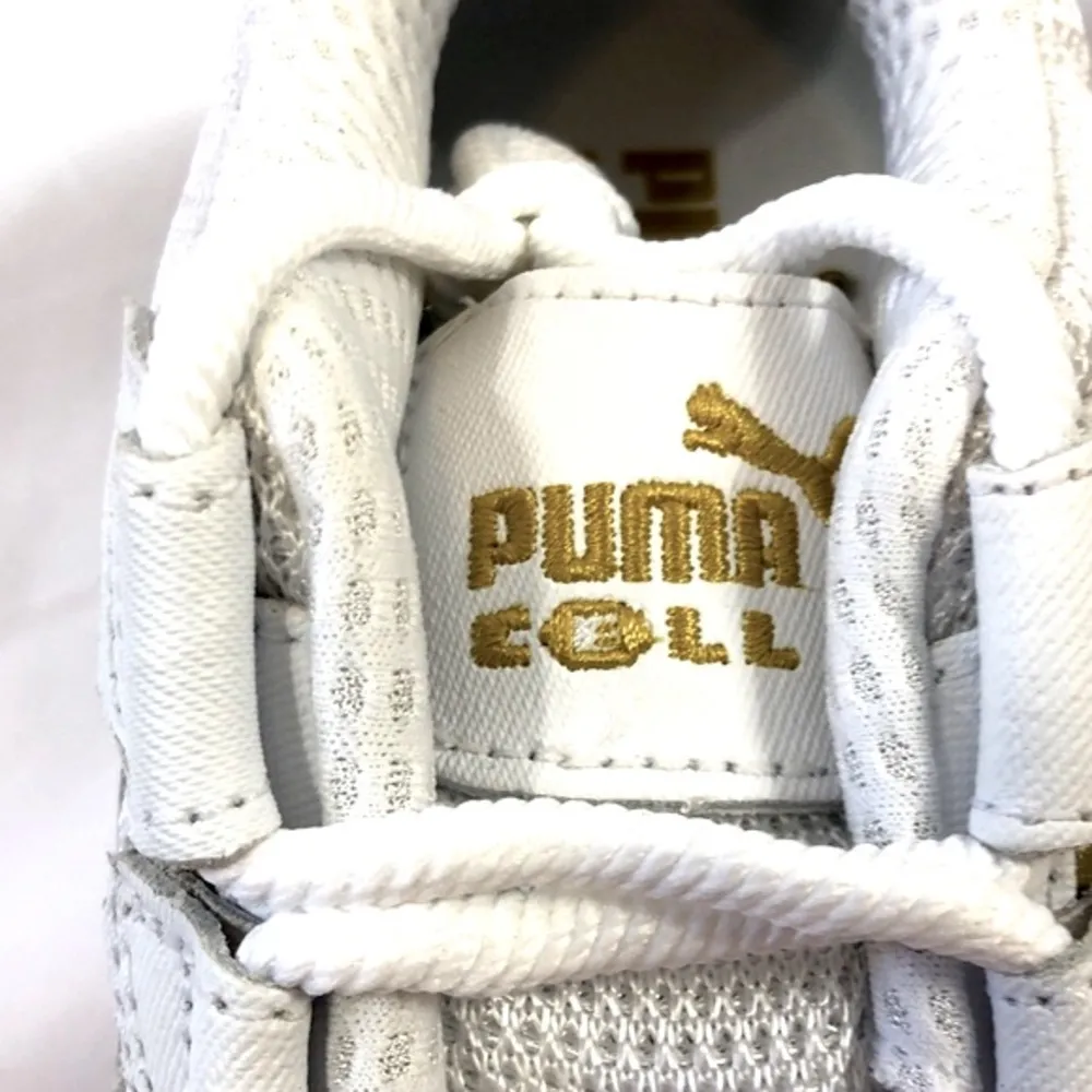 Sneakers Venom white & Gold lace up low top.  Size  8.5 NIB - Image 9
