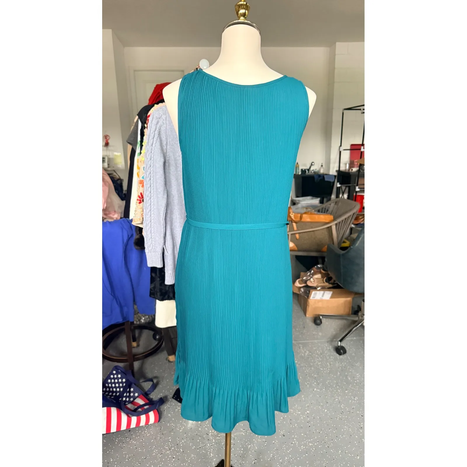 Banana Republic Teal Pleated Midi Dress Belted Sleeveless Women's XS garden core - Image 2