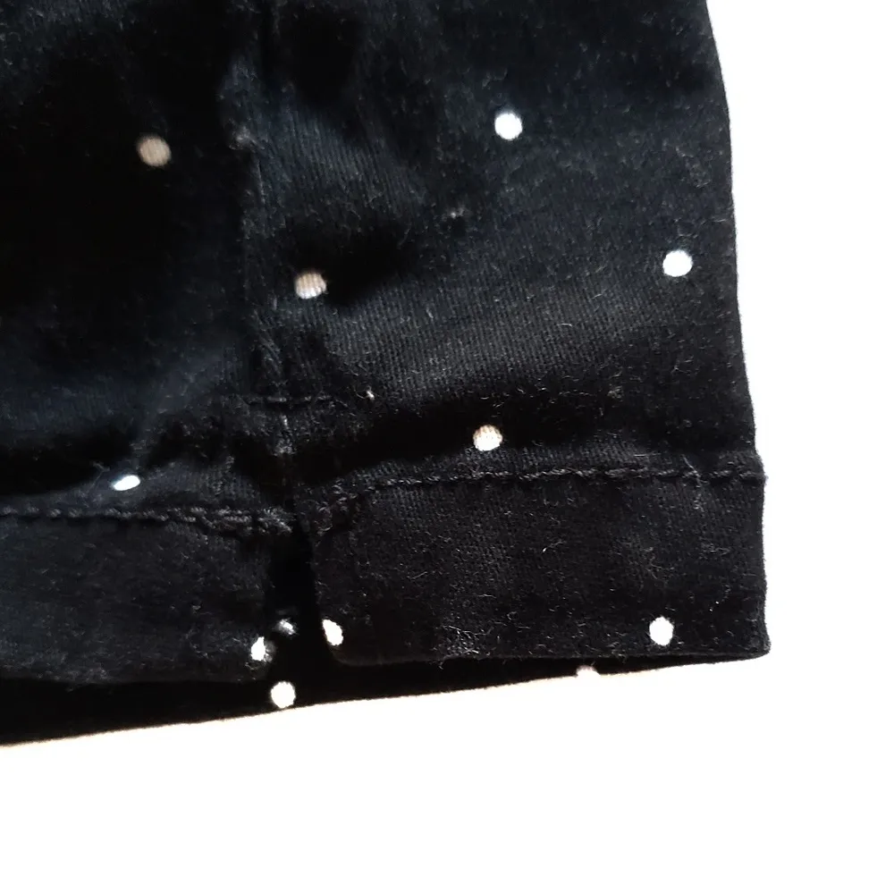 New York & Company 4" Hampton Polka Dot Shorts - Image 2