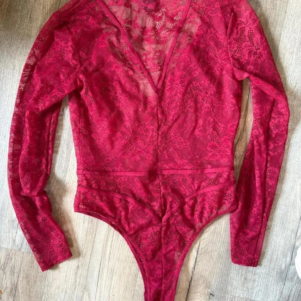 Victorias Secret Red Lace Long Sleeve Plunging V Neck Bodysuit S P - Image 5