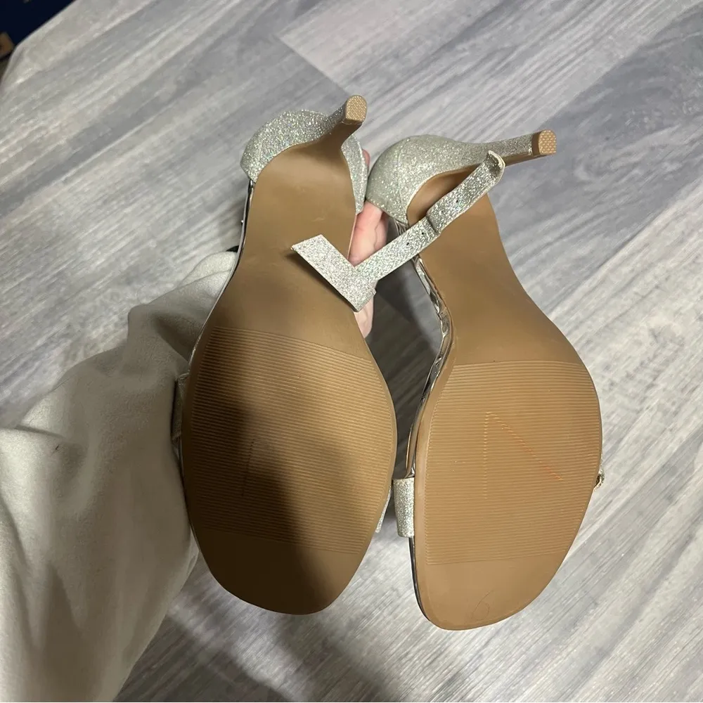 Wild Pair Blair Women's Silver Heels; 7 - Image 7