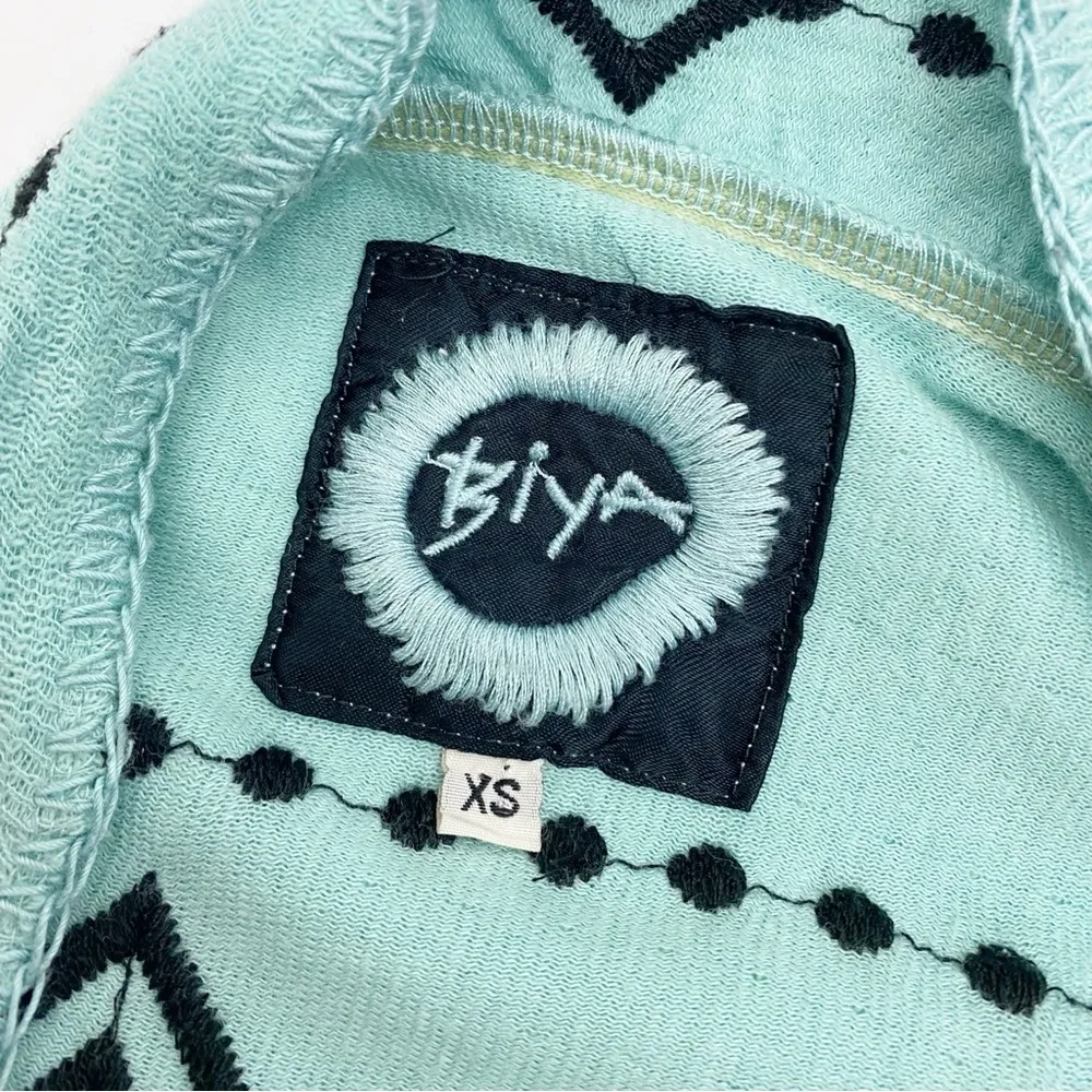 Johnny Was Biya Genoa Embroidered Cocoon Open Front Cardigan Sweater Wrap Jacket - Image 9