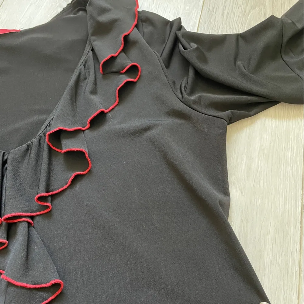 Vintage Y2K Nally & Millie Flare 3/4 Bell Sleeve Red Ruffle Trim V Neck Blouse Black Size L - Image 6