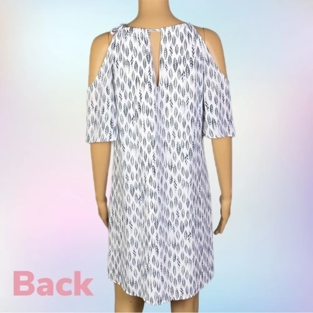 VERONICA M. white with blue feathers, cold shoulder shift dress. Size XS. EUC - Image 6