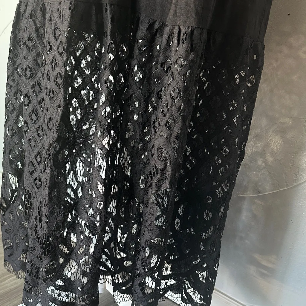Chic Black Lace Maxi Dress Size M - Image 5