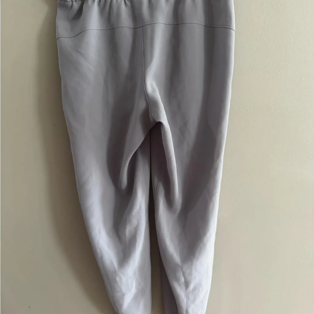 Lululemon on the fly joggers - Image 2