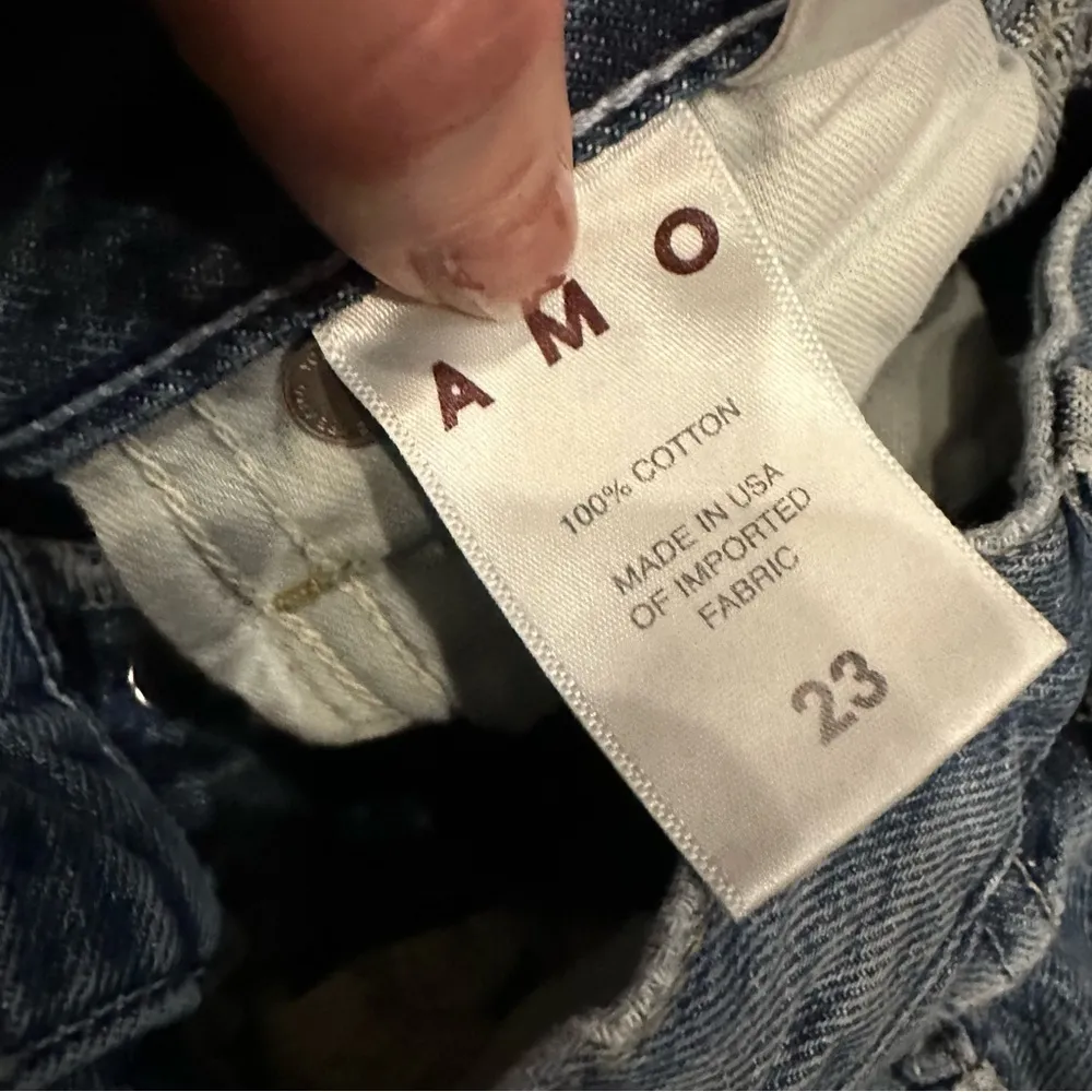 AMO Loverboy Freedom Blue Distressed Cropped Raw Hem Jeans in Retro Size 23 - Image 7