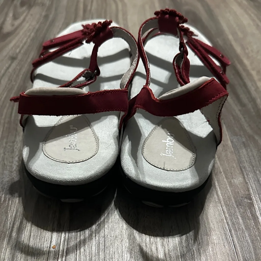 Jambu Women's Red Floral Sandals - Image 4