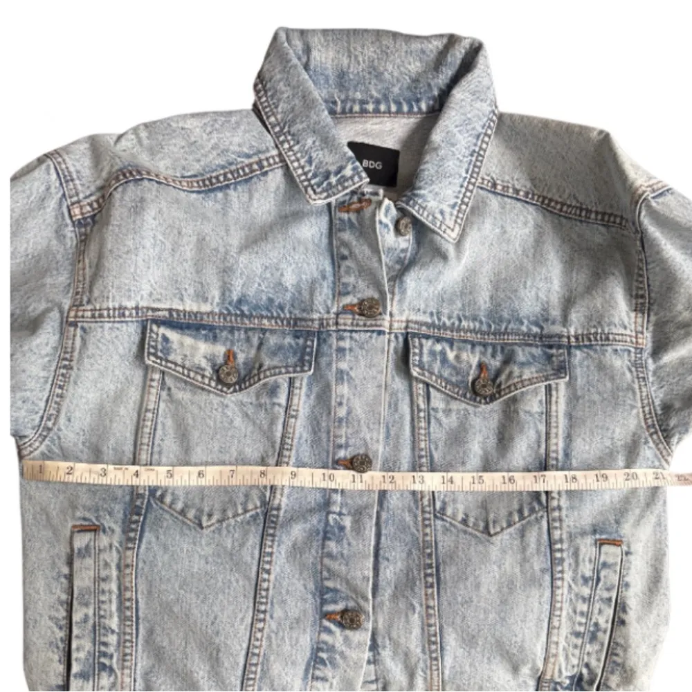 BDG Acid Wash Faded Blue Denim Jacket Medium - Image 6