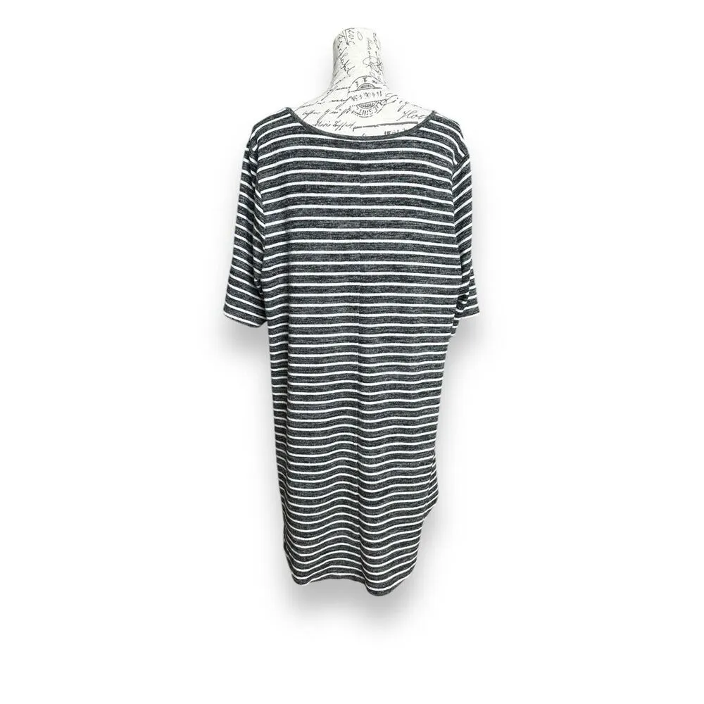 Torrid Item 16150259 Super Soft Stripe V-Neck High Low Tunic Gray White Size 2 - Image 2