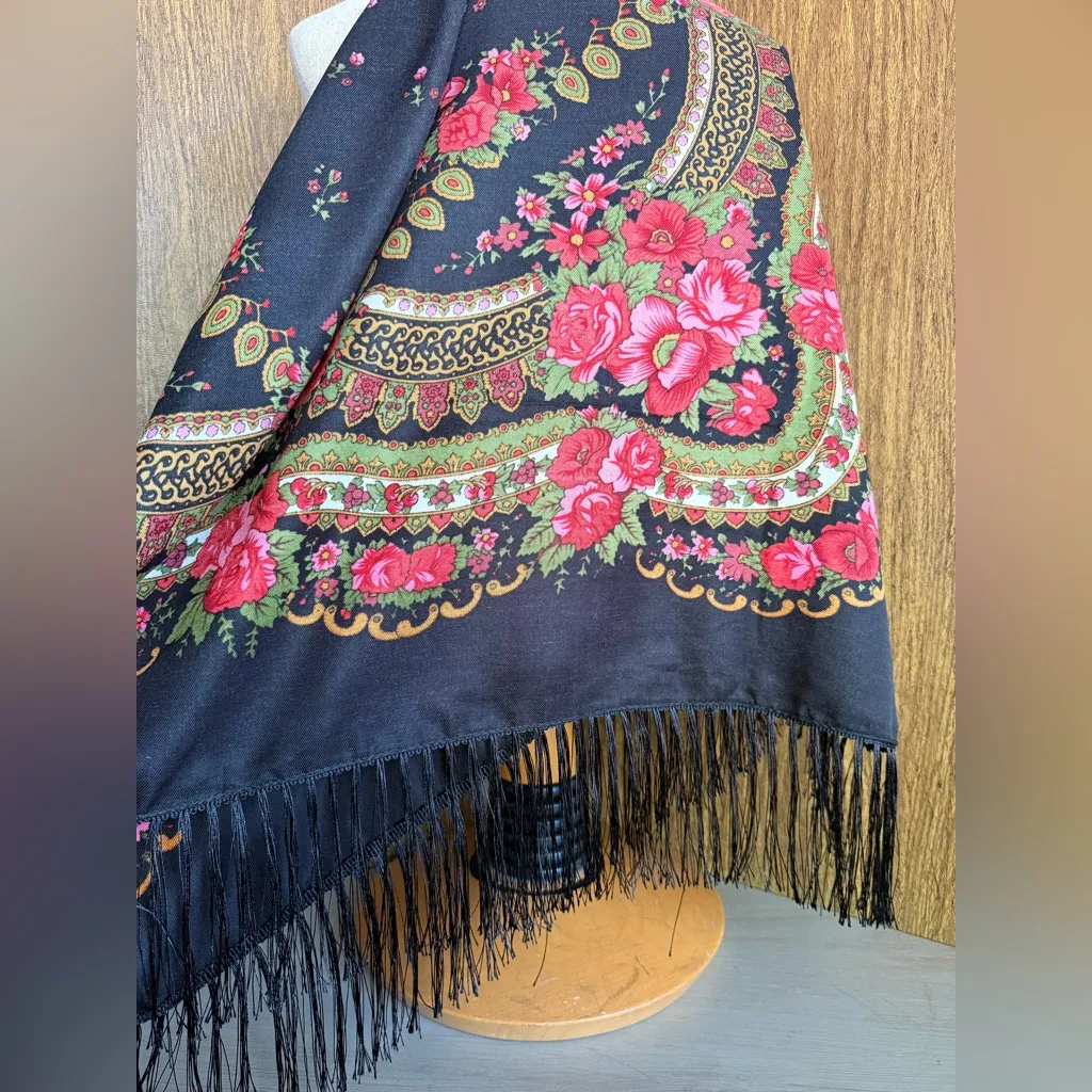 Vintage 90s Russian Folk Style Floral Fringe Shawl Black Red Rose Viscose Wrap - Image 9