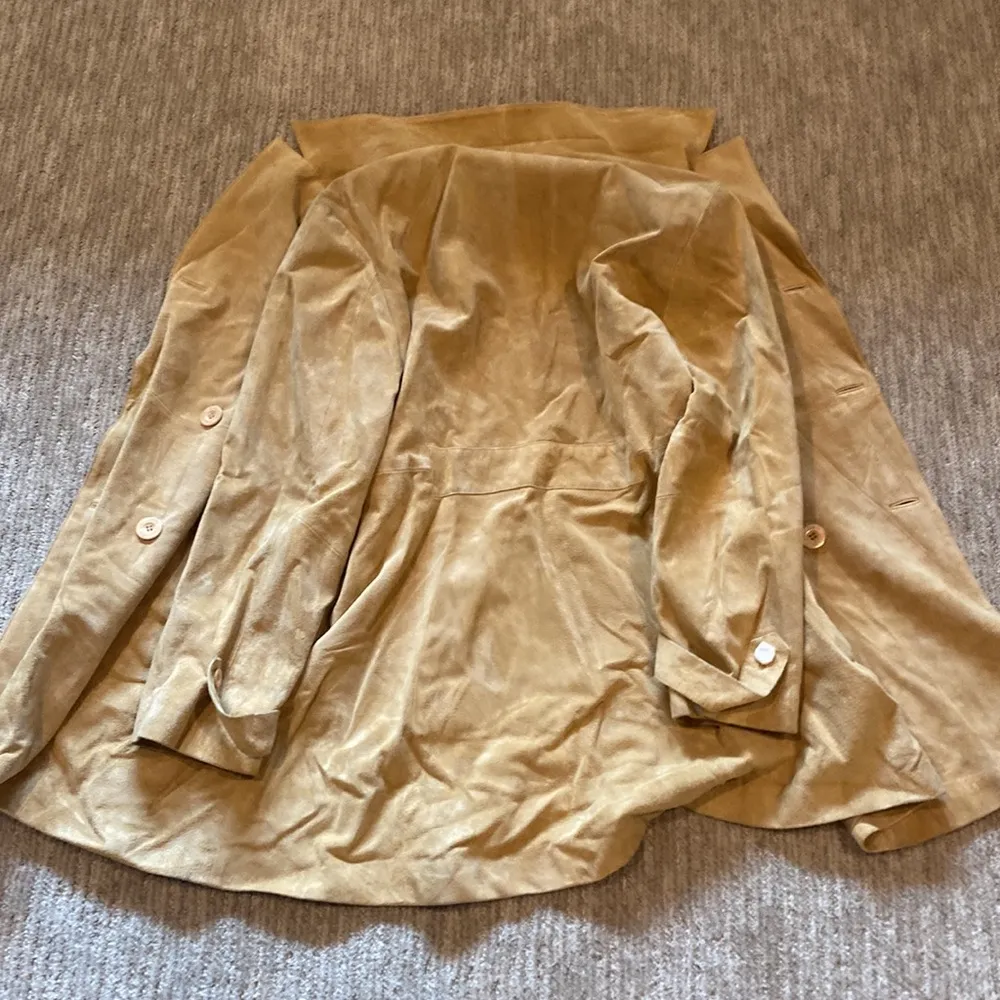 A.M.I Coat Tan Size XL - Image 3
