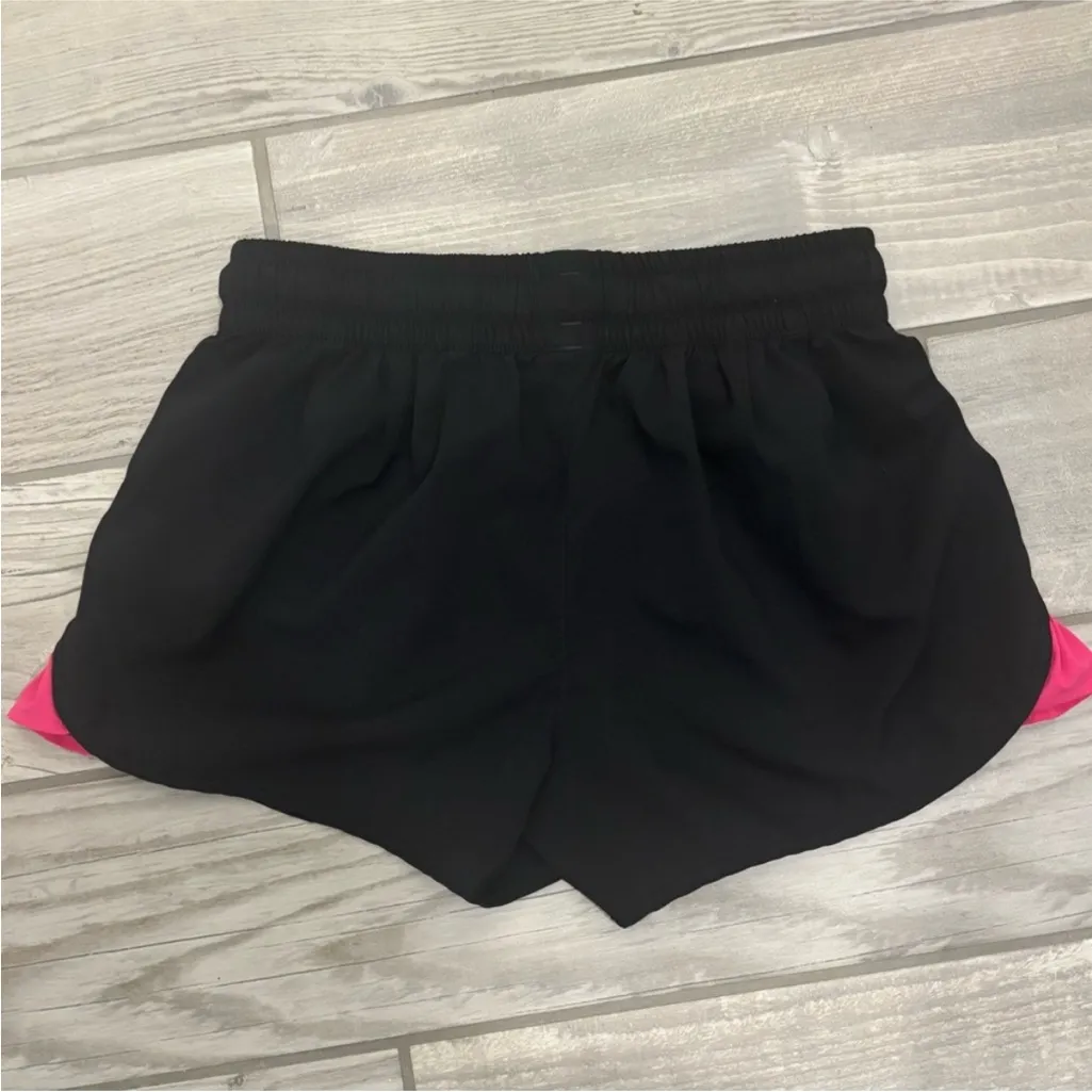 Puma Women's Black Running Shorts w/ Pink Ruffle Trim Size M - Image 4