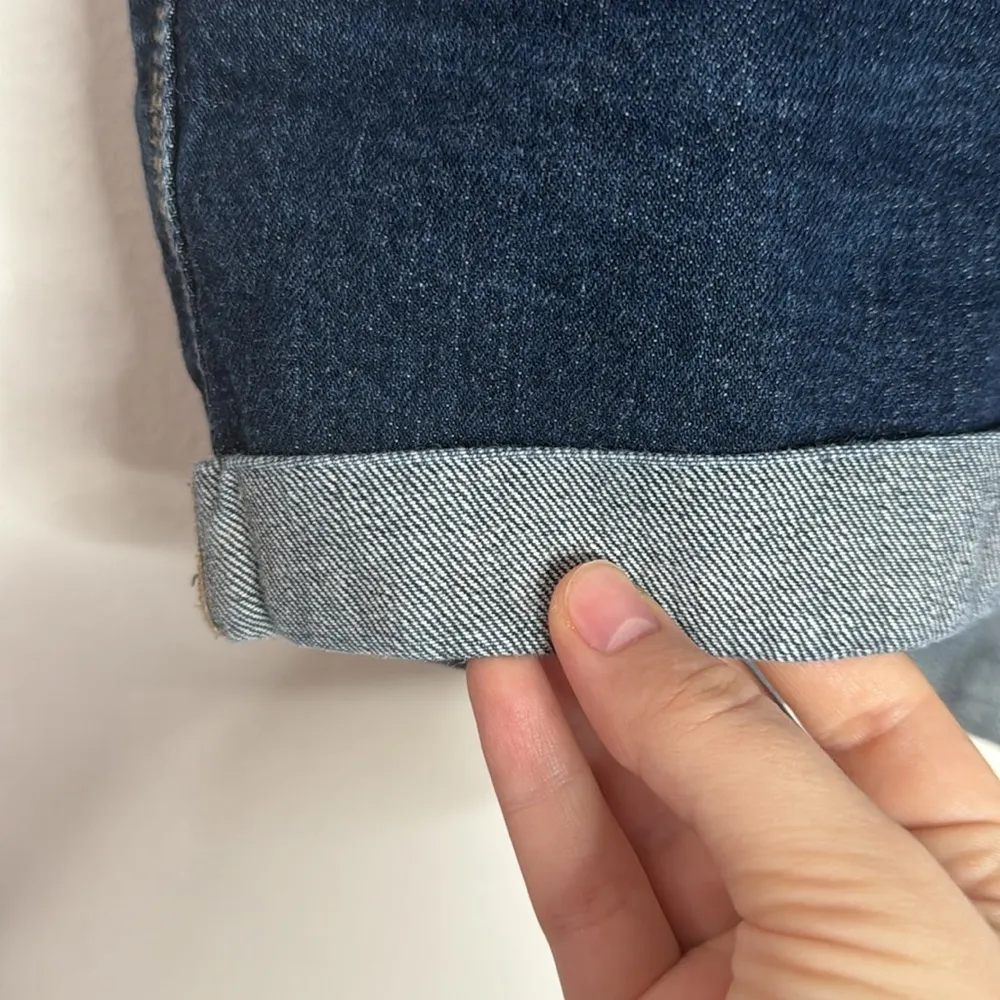 Urban Outfitters BDG Shortie denim cuffed 3” inseam shorts size 27 - Image 4