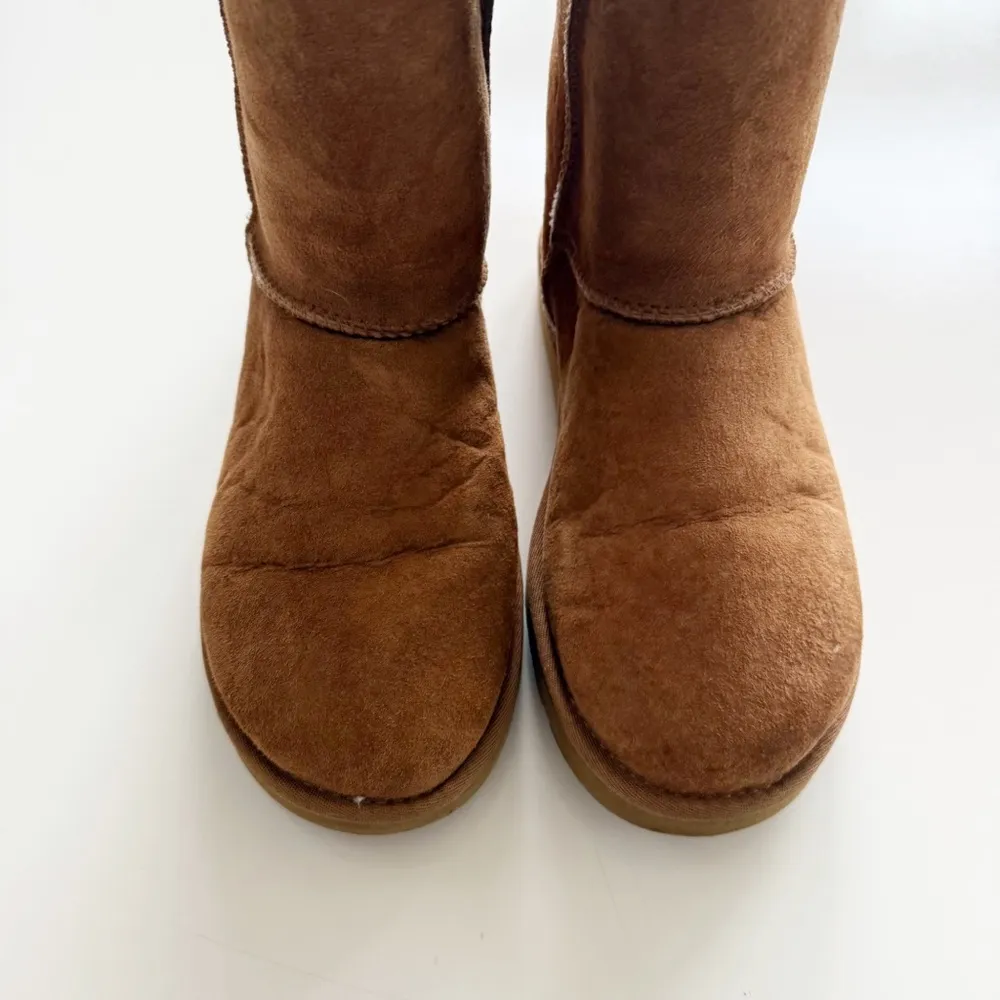 UGG Classic Boots Size 8 - Image 3