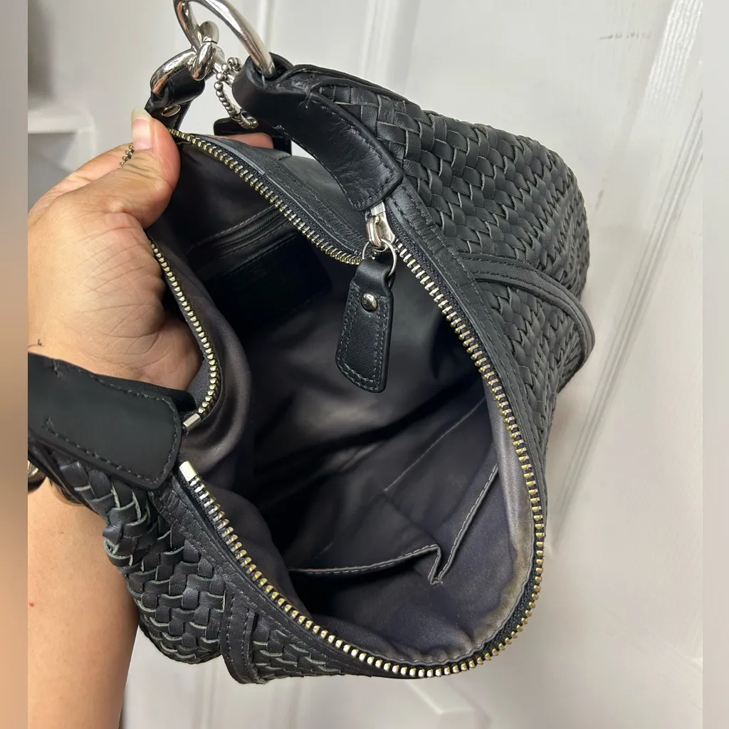 COACH authentic vintage Elegant Black Woven Leather Shoulder Bag/Crossbody Bag - Image 7