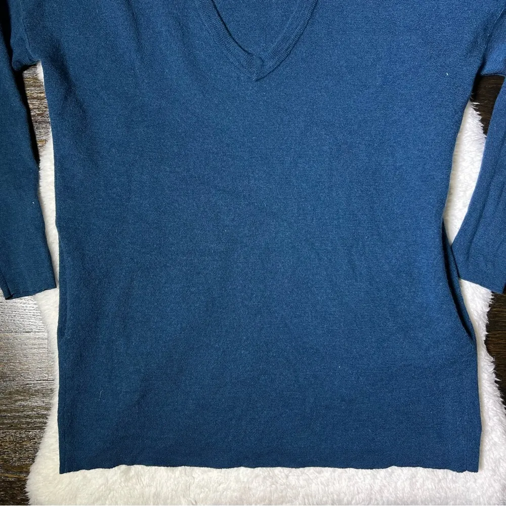 J. Crew Blue Merino Wool V-Neck Side Pocket Sweater - Image 3