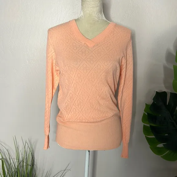 Cabelas • made in England pointelle vneck sweater - Image 17