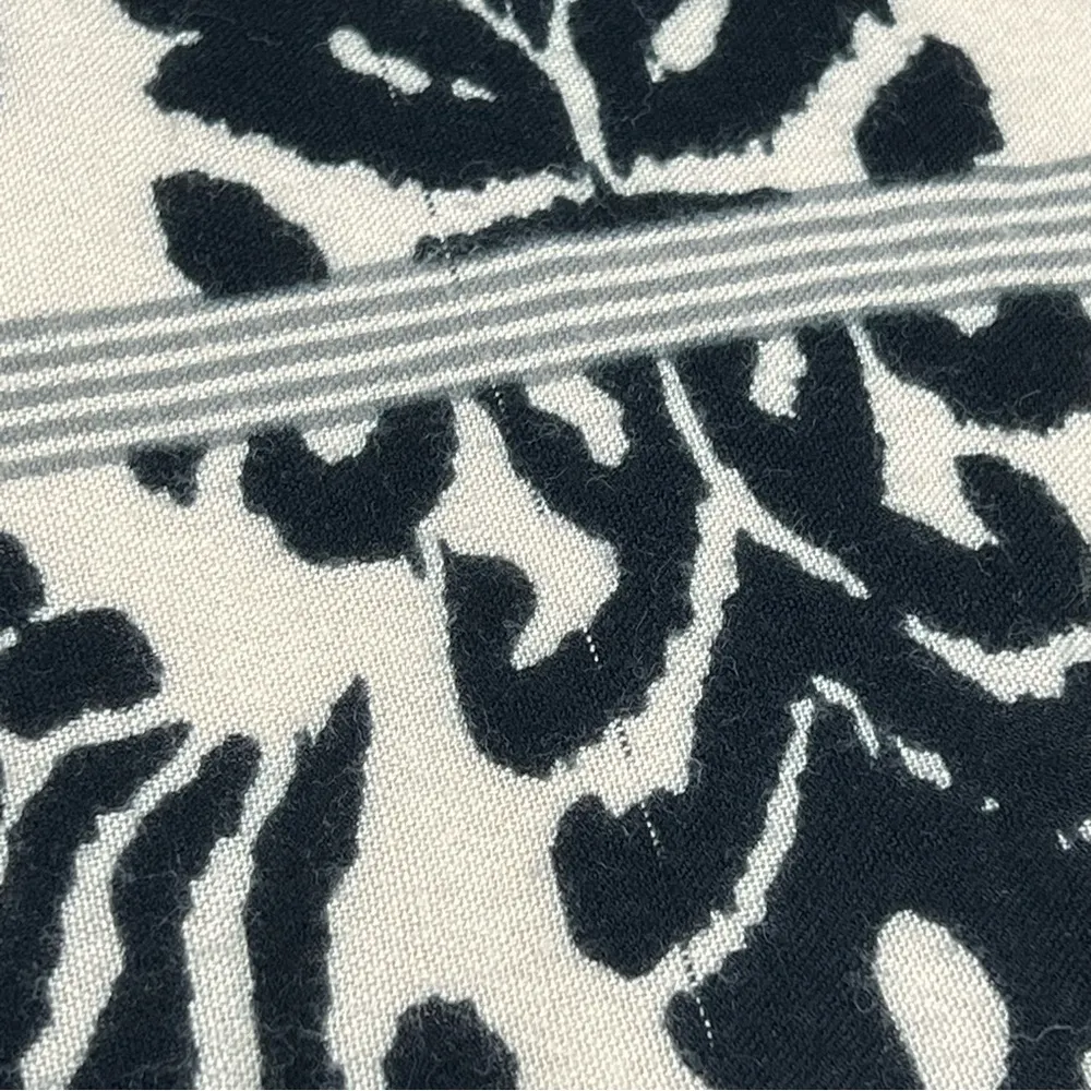 Angie womens one size pom pom kimono - Image 10