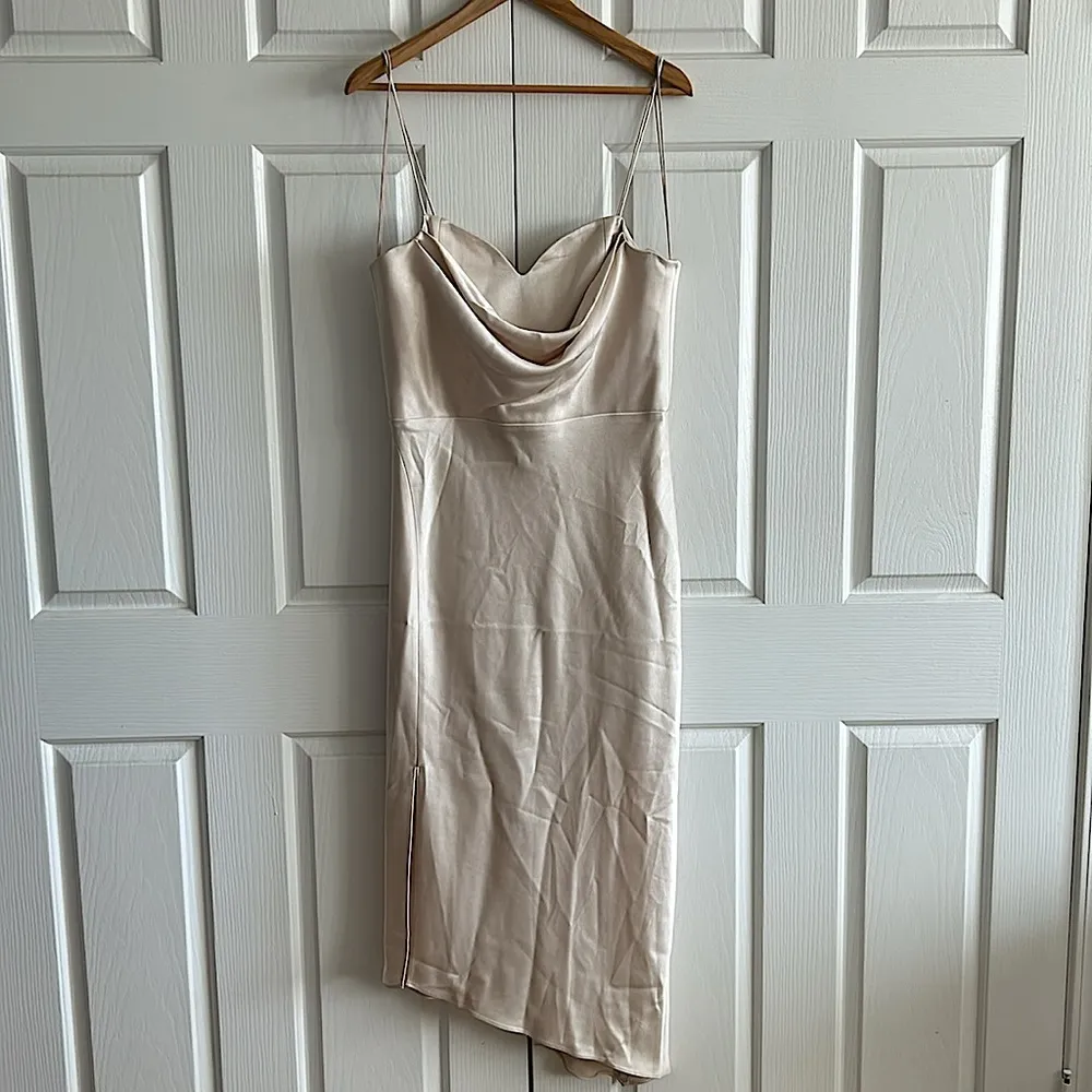 Alice + Olivia NWT Champagne Slip Kiyoko Midi Dress **Size 12**🔥🔥 - Image 4