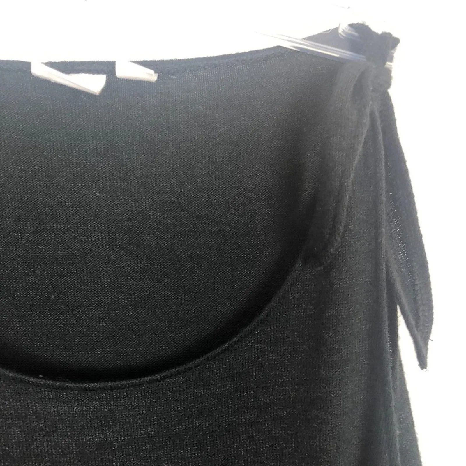 Gap  Sleeveless Scoop Neck Tie Shoulder Sweater/Top Size S - Image 5