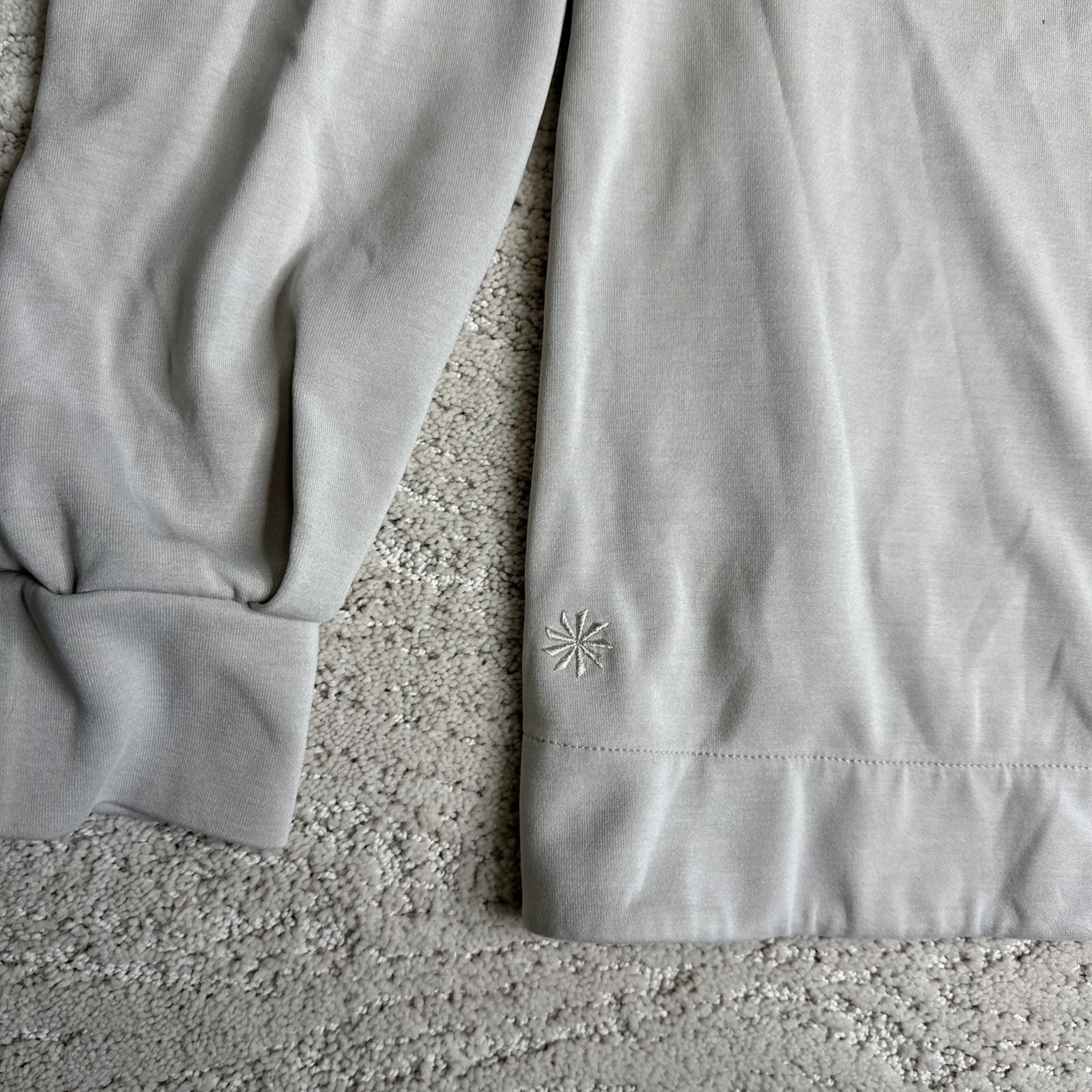 Athleta Women's  Medium Seasoft Crewneck Sweater Pullover Basic - Image 6