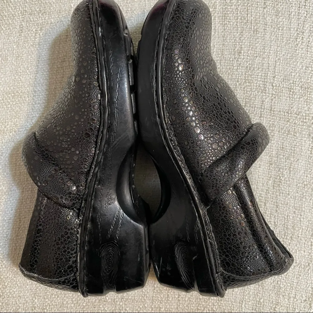 b.o.c. Women’s Clogs Black Size 7.5 - Image 4