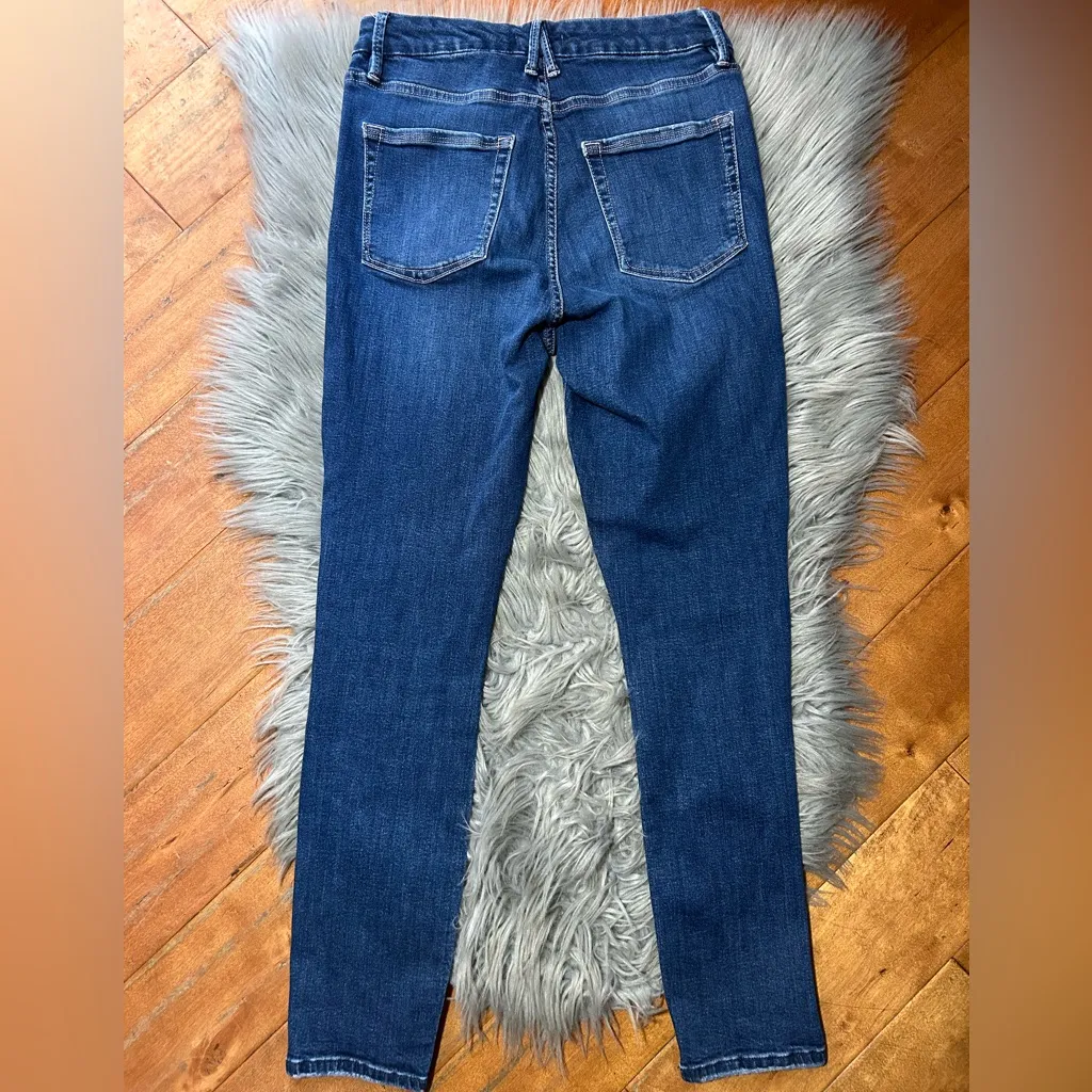 Good American Straight Light Cropped Compression Indigo Jeans Size 6/28 - Image 8