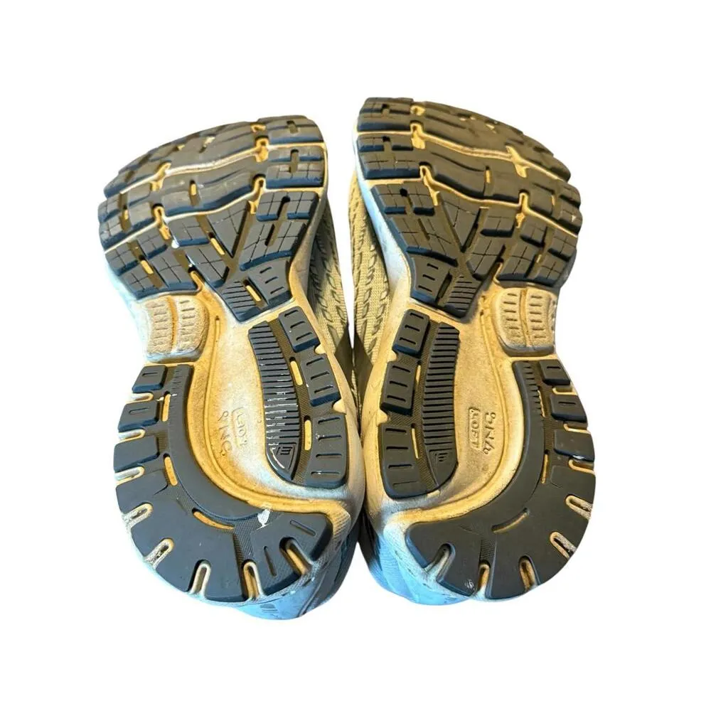 Women’s size 7 Brooks Ghost 12 Running Shoes - Image 7
