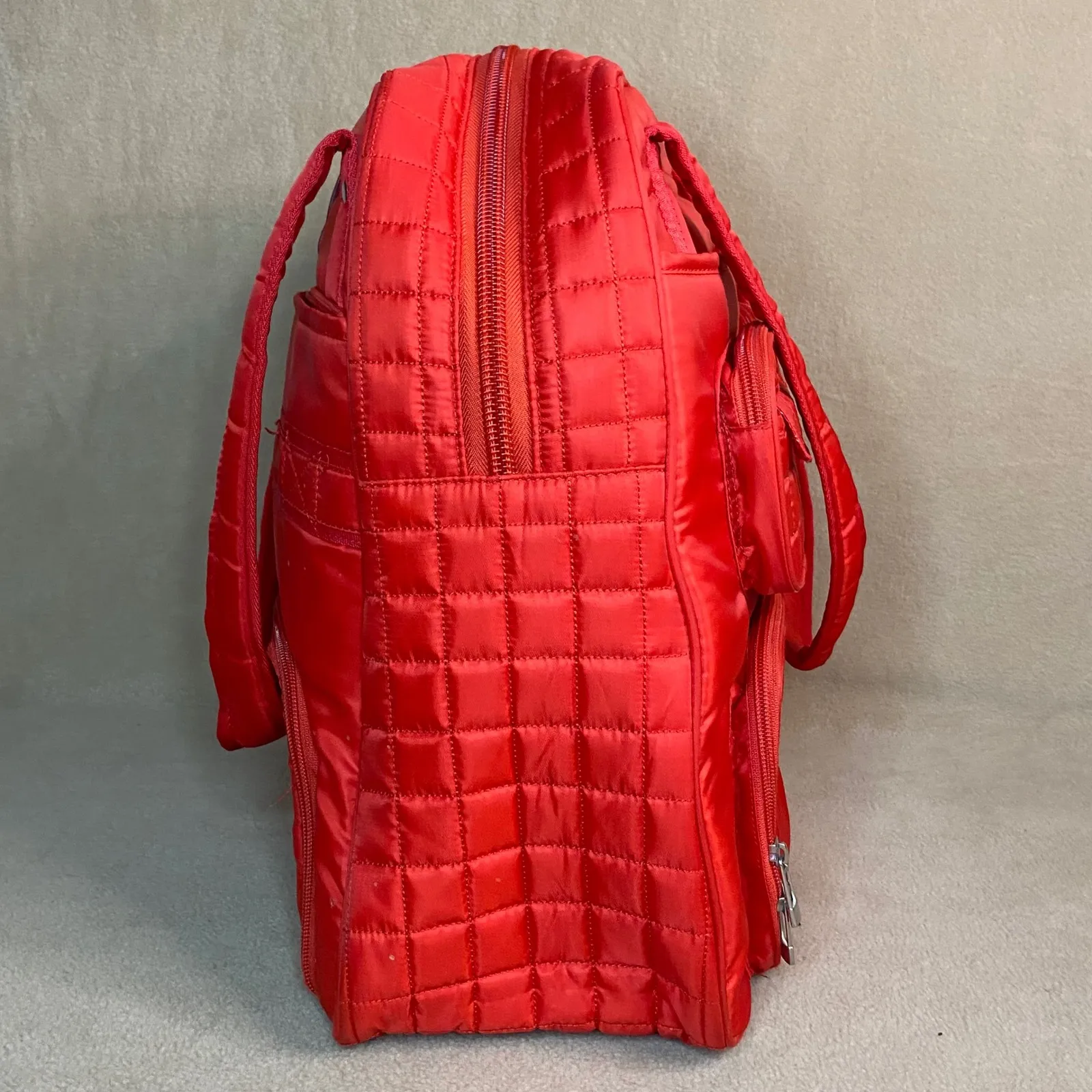 RARE Lug Target Puddle Jumper Tote Bag Red Quilted Nylon w/ Multiple Pockets GUC - Image 6