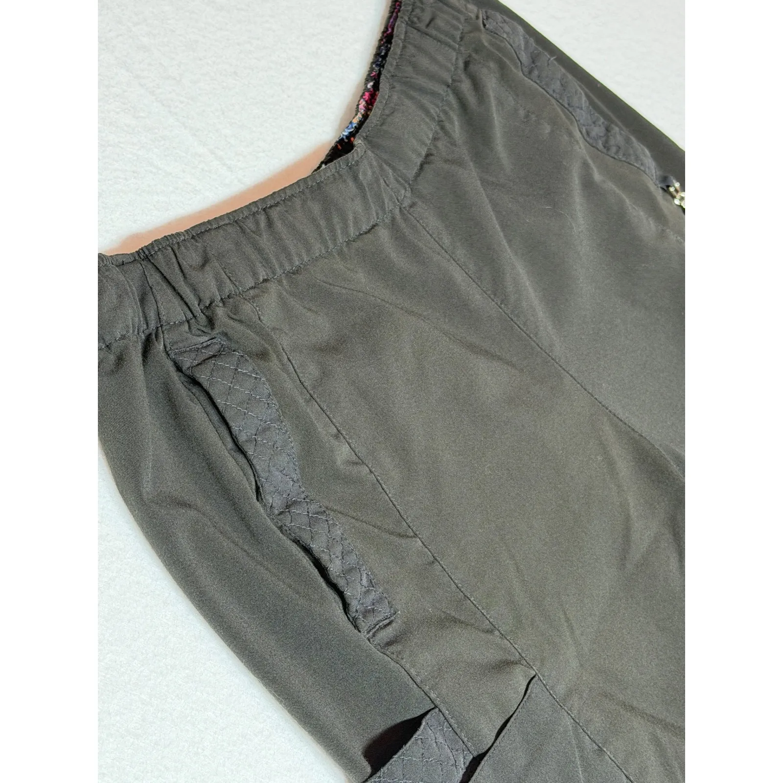 Vera Bradley Black Cargo Scrub Pants Lightweight Comfort Stretch Size LG Petite - Image 3