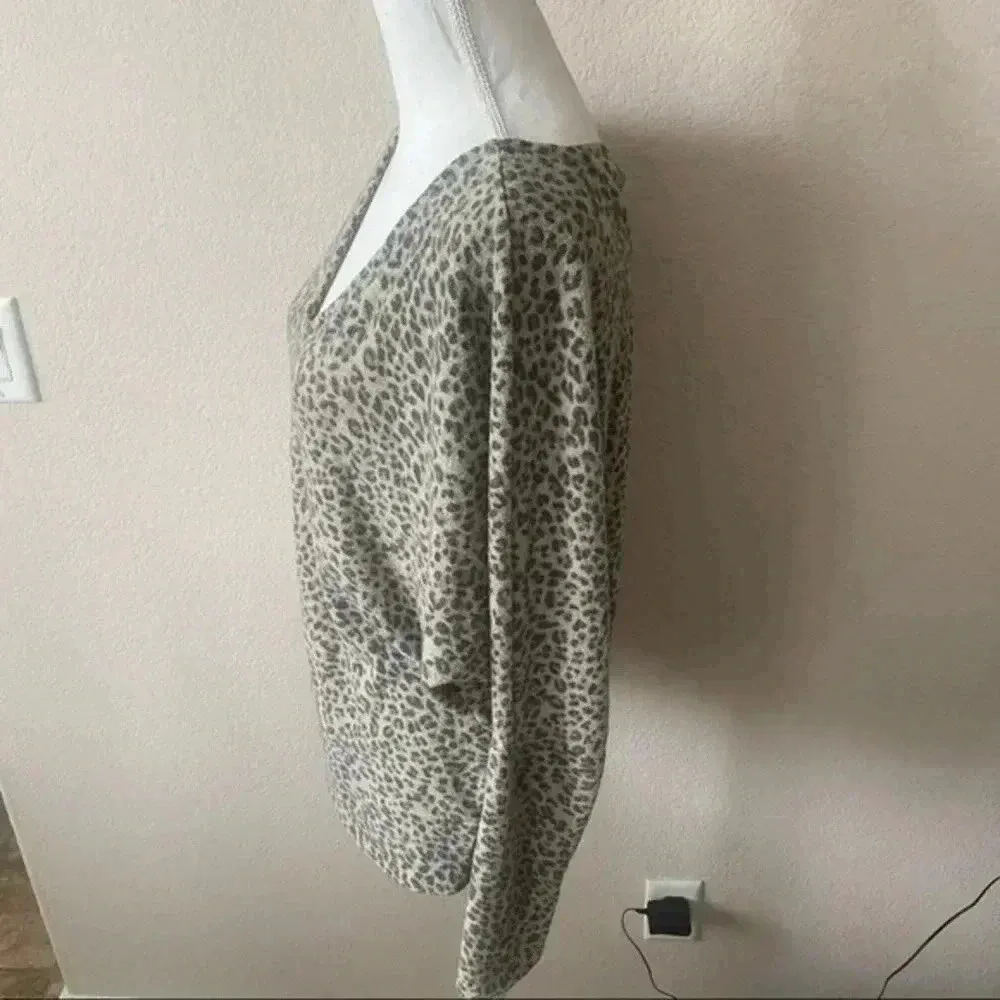 Phil love animal print long sleeve top - Image 3