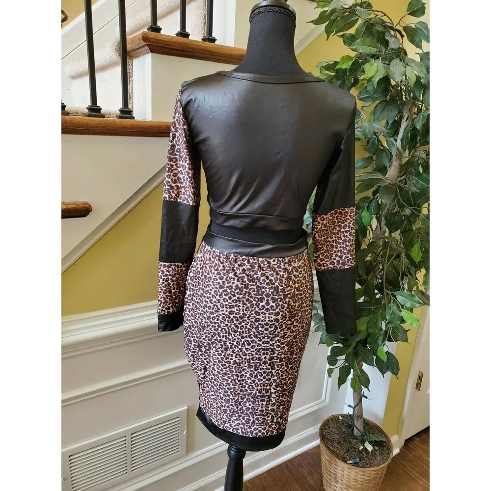 Bodycon Crop Top/ Skirt Suit Large Runs Small - Image 6