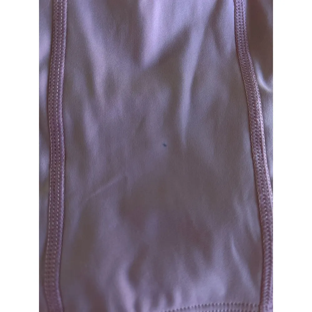 Halara *SHORTS ONLY* Cloudful Air Pink Golf Biker Yoga Shorts Size Medium - Image 9