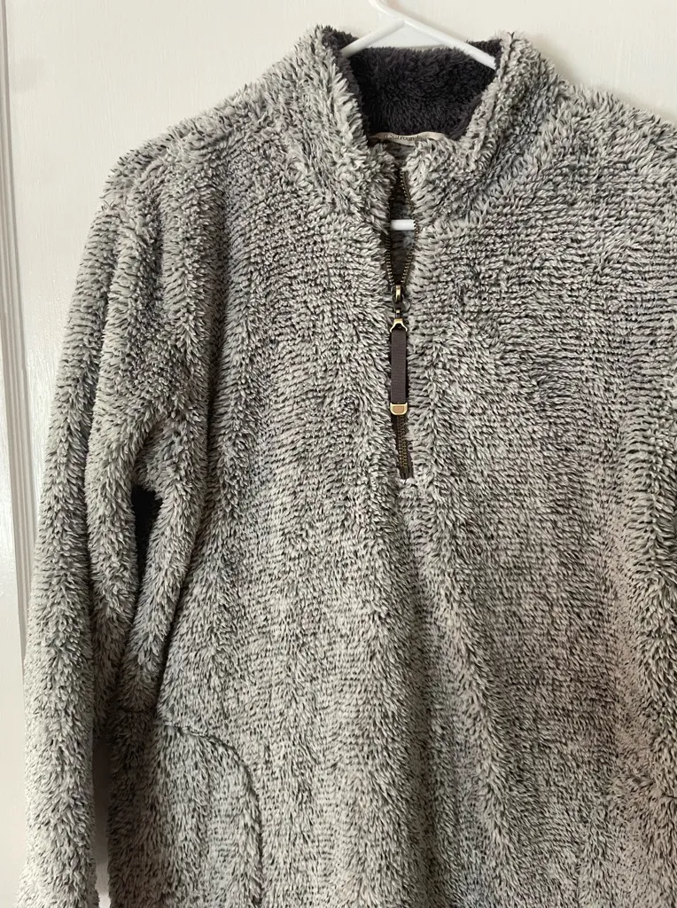Soft‎ Surroundings Luxe Sherpa Pullover Sweater Medium Gray 1/4 Zip Sweatshirt - Image 2