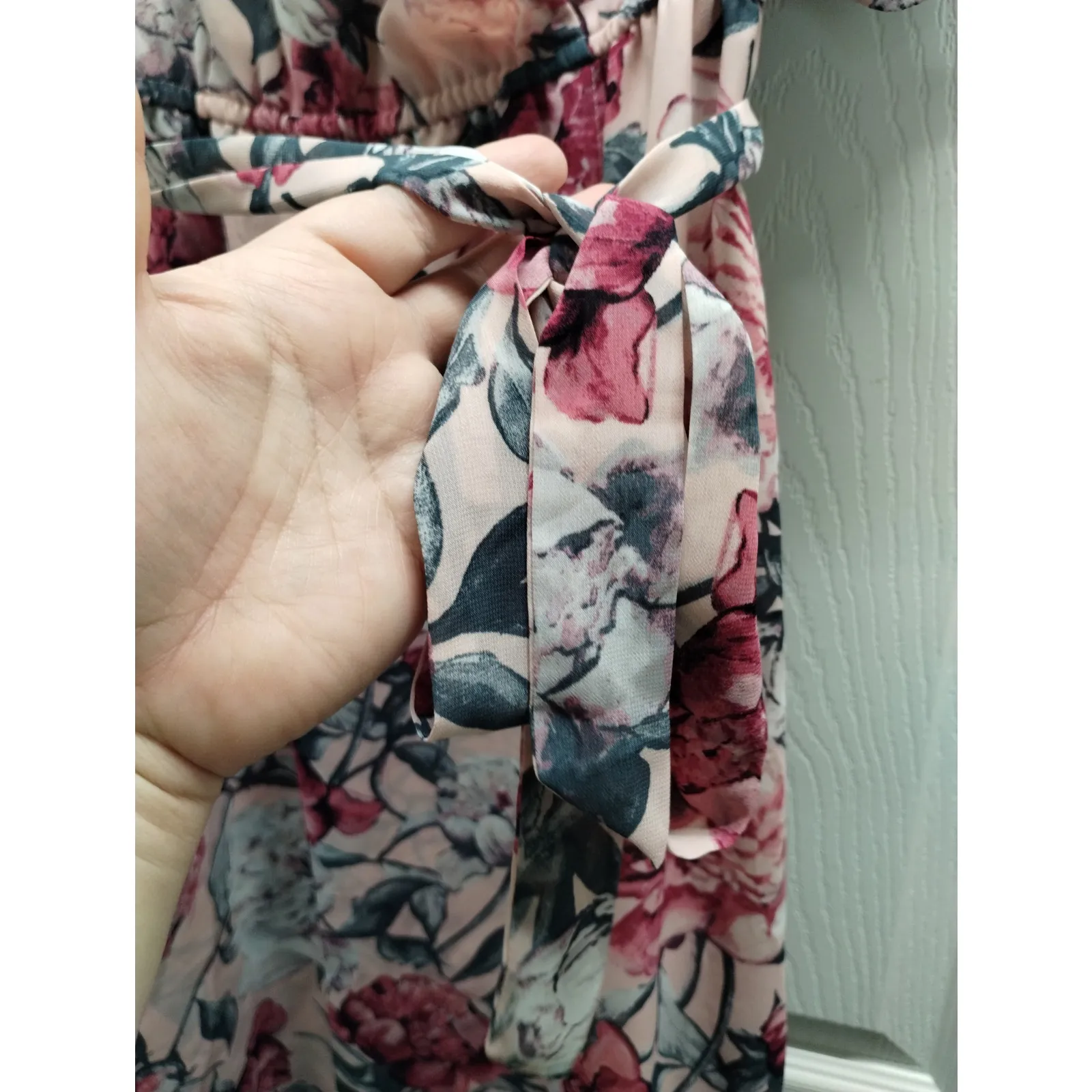 LOFT Outlet Size XS Pink Floral Surplice V-Neck Faux Wrap Flutter Sleeve Dress - Image 5