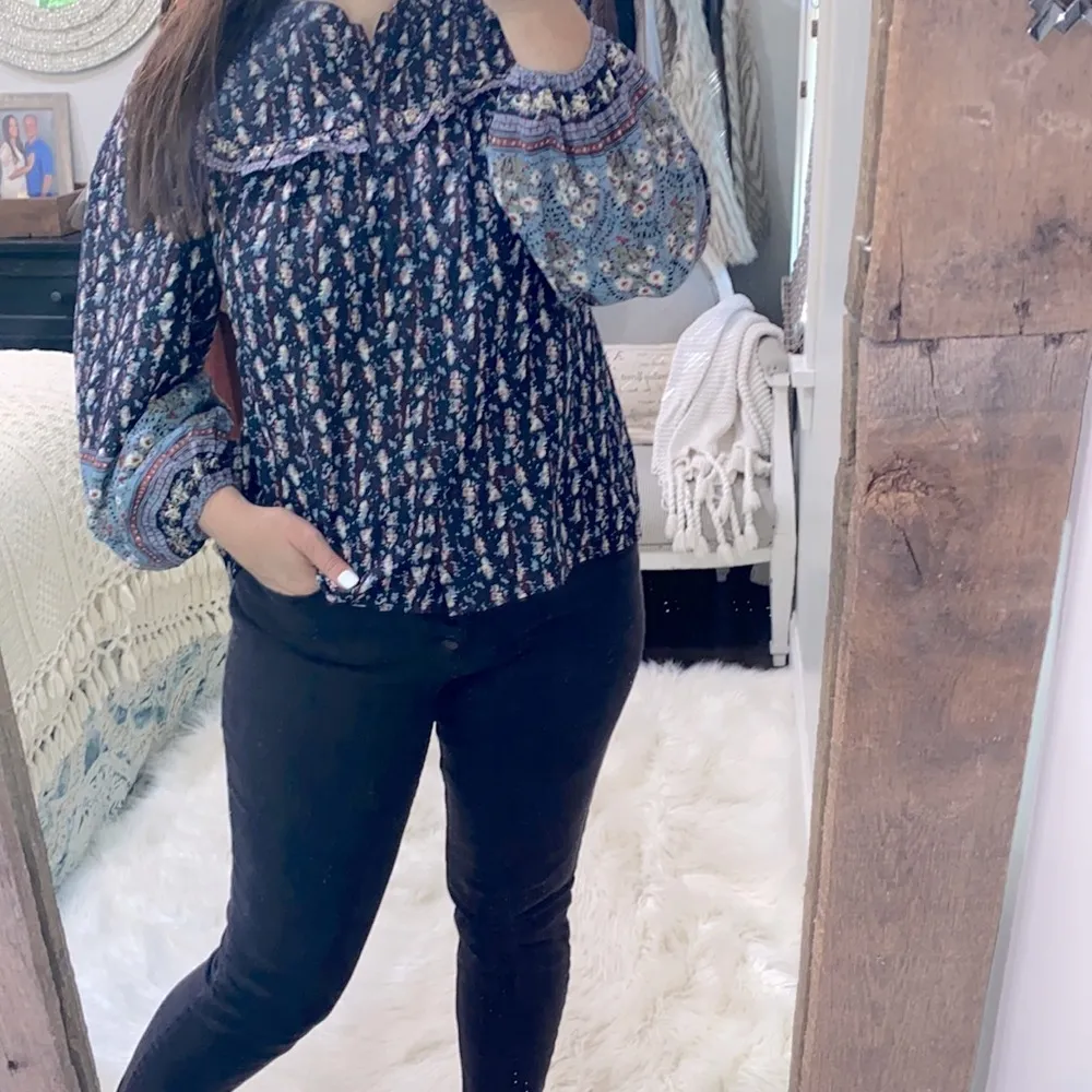 Joie blue floral top; size small - Image 2